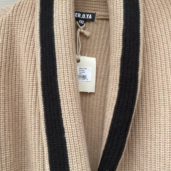 Quinn Robe in Tan Wool
SER.O.YA - Picture 10 of 13